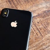 'Röntgenfoto's iPhone 8 tonen binnenkant met draadloos opladen'
