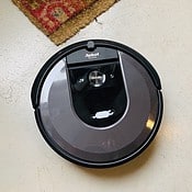 Review: iRobot Roomba i7+, de stofzuiger die z'n bak automatisch leegt