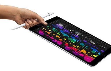 iPad Pro met Apple Pencil en hand