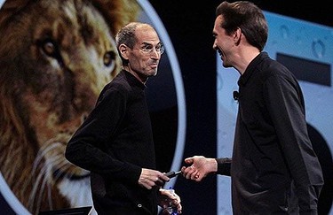 Scott Forstall en Steve Jobs