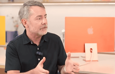 Bob Borchers van Apple in een interview
