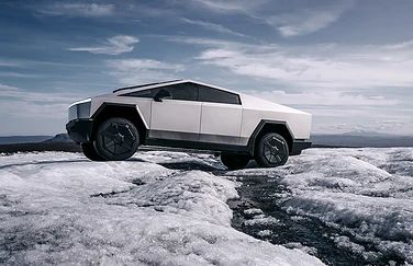 Tesla Cybertruck in de winter