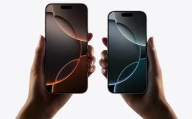 iPhone 16 Pro handen