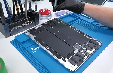 iPad Pro 2024 teardown