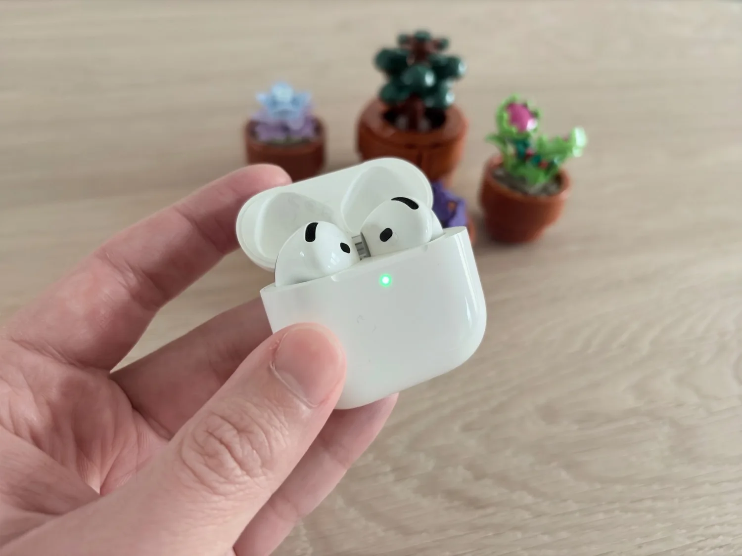 AirPods 4 review: oplaadcase open