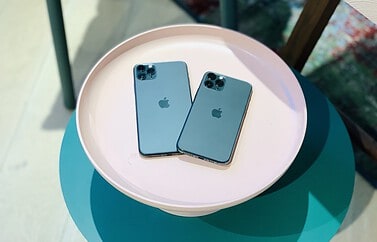 iPhone 11 Pro (Max) review: op een tafeltje