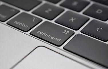 Command-toets MacBook Pro.