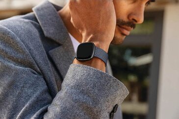 Fitbit Sense zwart