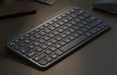 Logitech MX Keys Mini in gebruik