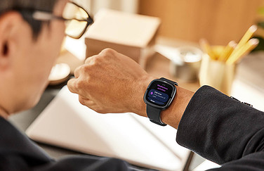 Fitbit Sense 2 kantoor