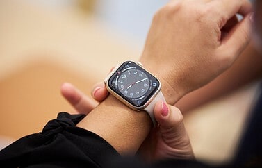 Apple Watch Series 8 bandje passen