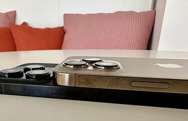 iPhone 14 Pro review: zijkant