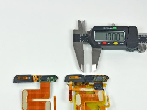iPod touch 3G door iFixit