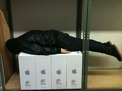 apple store planking