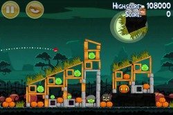 Angry Birds Seasons iPhone Hamoween