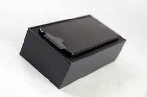 iPhone 5 box open