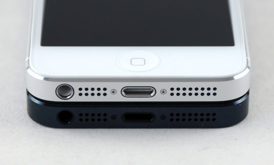 iPhone 5 onderkant zwart wit 2