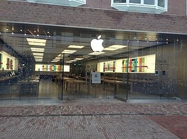 Apple Store Haarlem voorkant overdag