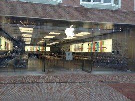 Apple Store Haarlem voorkant overdag