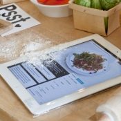 iPad in de keuken: zo wordt je (oude) iPad een ideaal keukenhulpje
