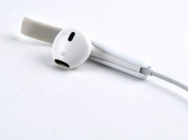 Sprng wit binnenkant EarPods