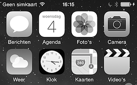 iOS 8 grayscale