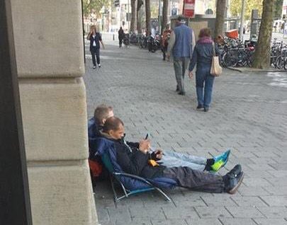 apple-store-amsterdam-wachtrij-iphone-6-liggend