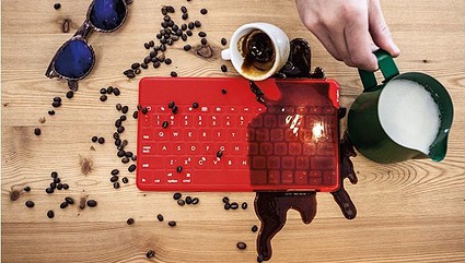 Logitech Keys-To-Go keyboard iPad koffie