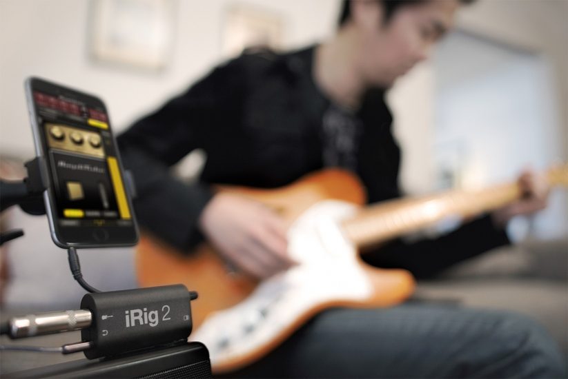 iRig 2 action