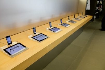 Apple Store smartsign