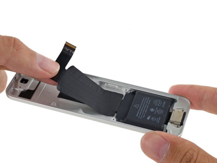 Teardown-Apple-TV-Remote