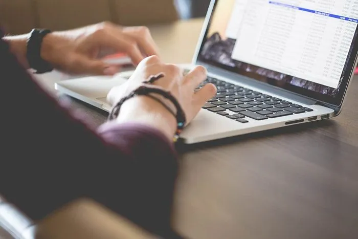 Wachtwoorden importeren en exporteren met iCloud-sleutelhanger Wachtwoorden importeren en exporteren met iCloud-sleutelhanger