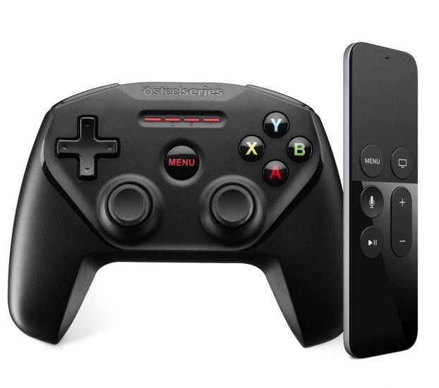 Apple TV Remote met gamecontroler Steelsseries.