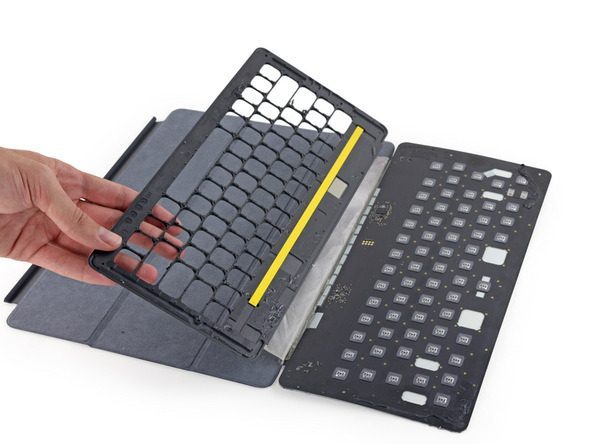 Teardown van Smart Keyboard