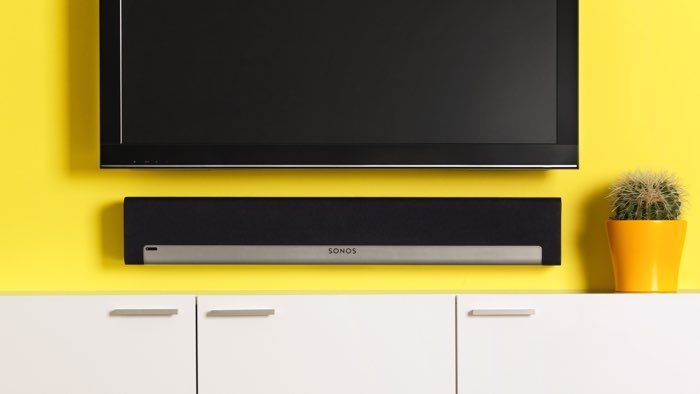 Sonos Playbar onder televisie