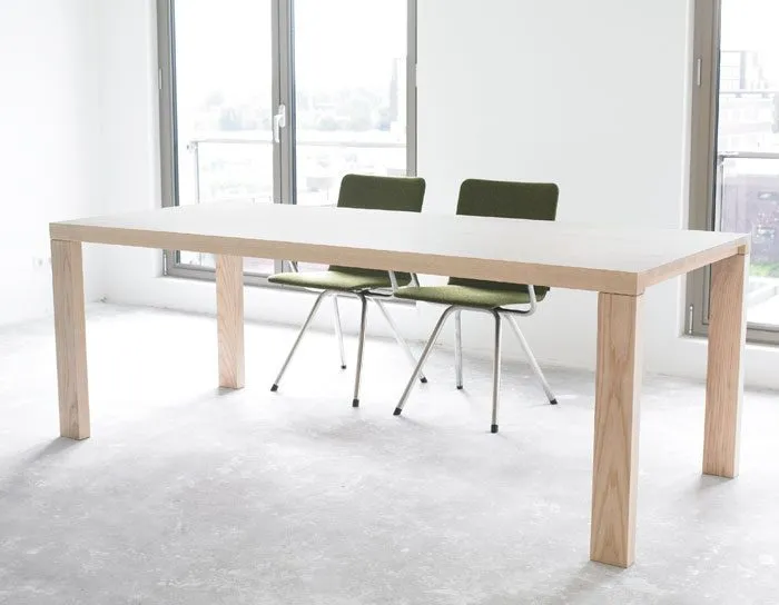 Nederlandse meubelfabriek gaat tafels voor Apple Campus 2 maken