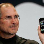 Steve Jobs met iPhone in 2007