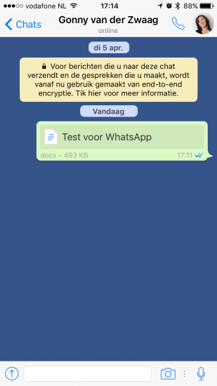 Een Microsoft Office-bestand versturen in WhatsApp.