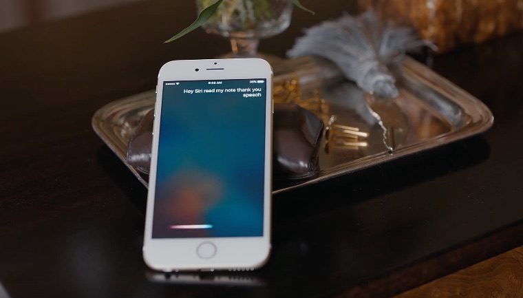 Hé, Siri in een nieuwe reclame van de iPhone 6s.