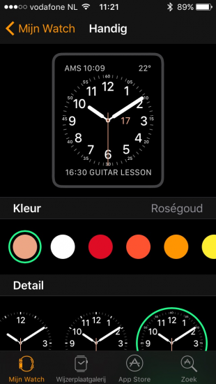 Wijzerplaat instellen in de Watch-app.