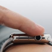 Draaien aan de Digital Crown op de Apple Watch.