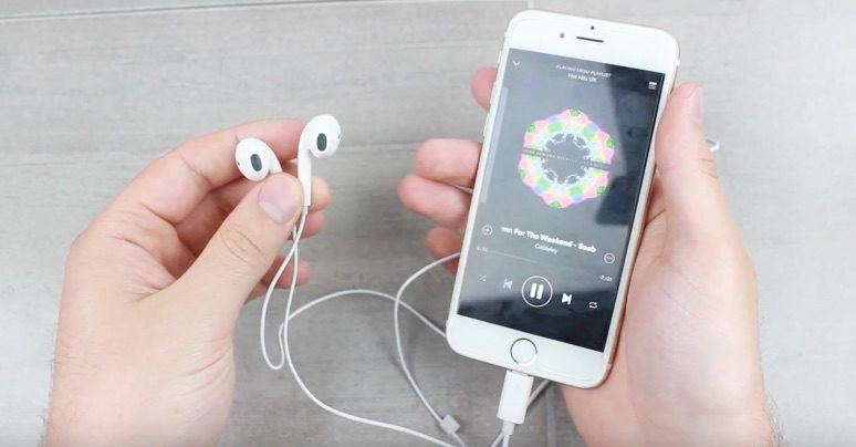 directory Transistor baard Video toont werkende EarPods met Lightning-aansluiting