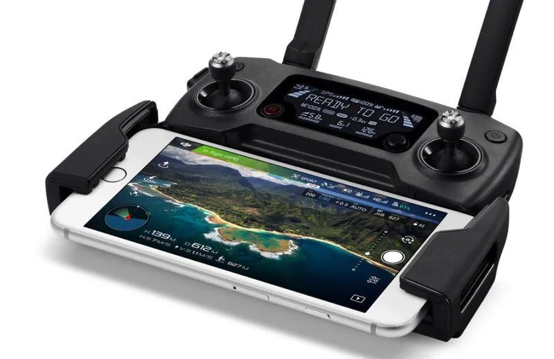 Deze opvouwbare drones met iPhone-bediening stop je makkelijk in een rugtas