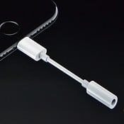 Apple bundelt Lightning-EarPods en koptelefoonadapter met iPhone 7