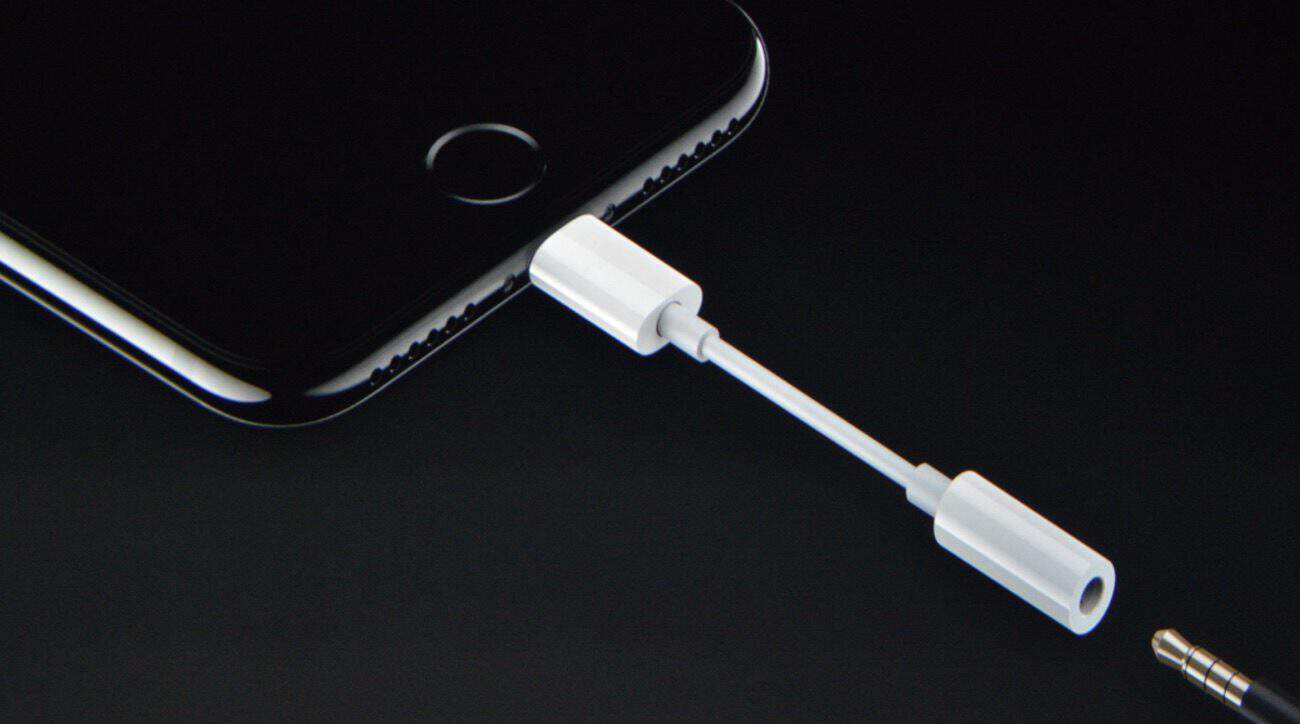 Kiezen Onderzoek Flash Lightning EarPods en koptelefoonadapter geleverd bij iPhone 7