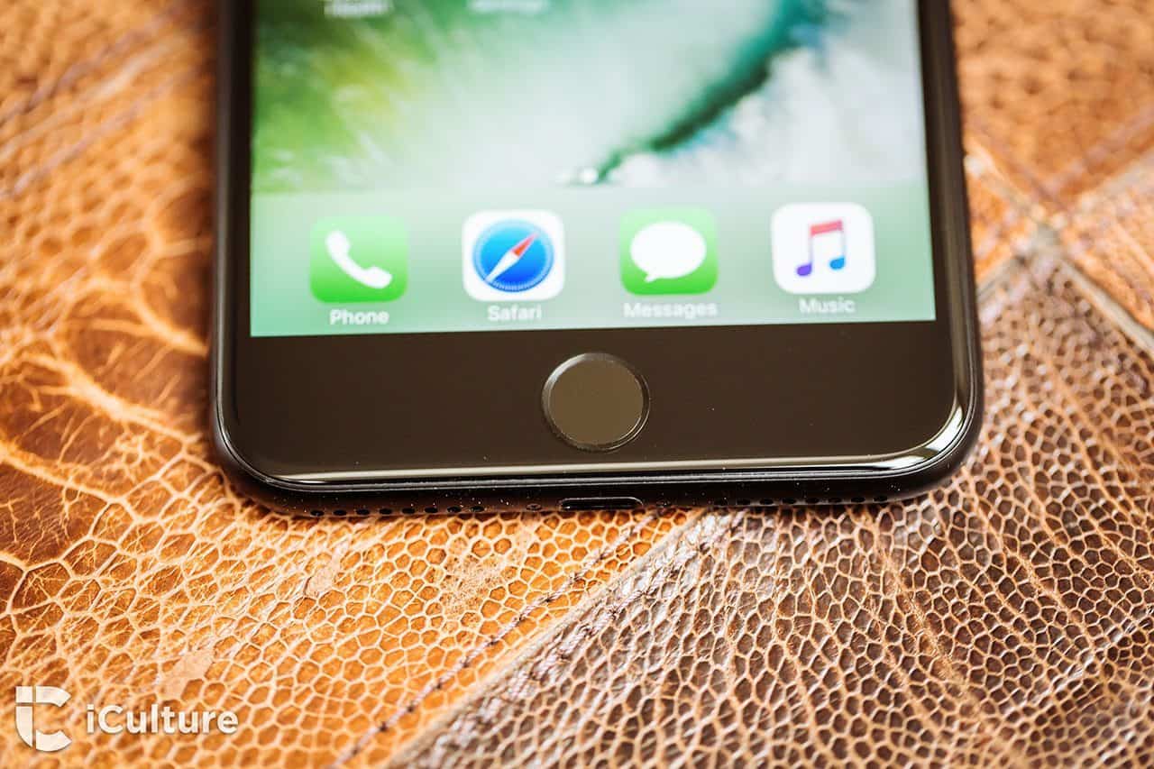 iPhone 7 review: de vernieuwde thuisknop op de zwarte iPhone 7 Plus