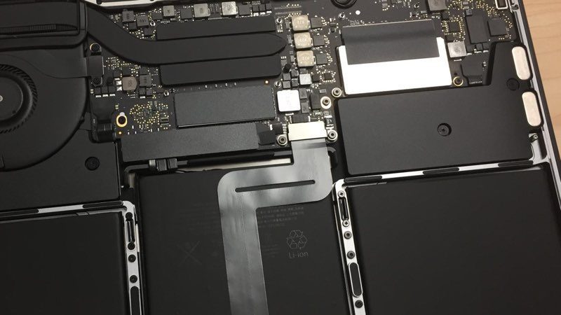 Teardown SSD MacBook Pro 2016