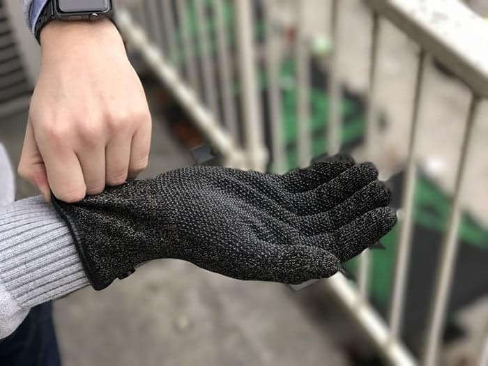 De binnenkant van de Mujjo Double Layer Touchscreen Gloves is voorzien van siliconen nopjes