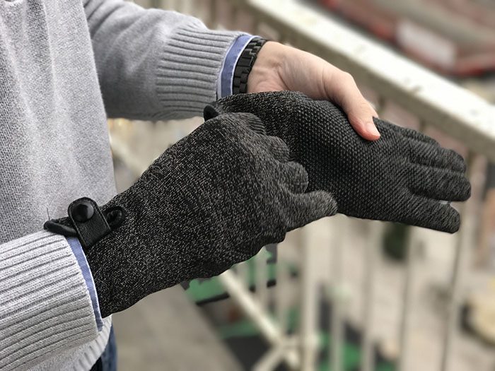 Aantrekken van de Mujjo Double Layer Touchscreen Gloves