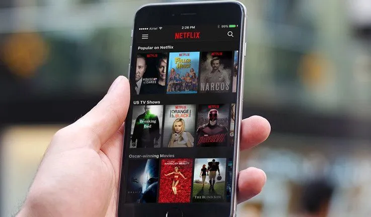Netflix wil tv-series aanpassen voor mobiele kijkers
